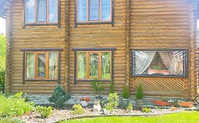 Cottage In Yasinya